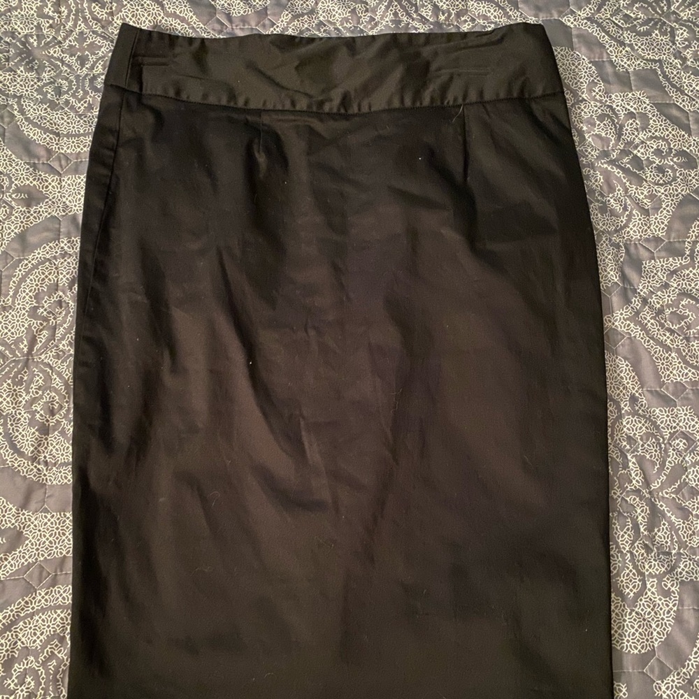 Black pencil skirt size 8